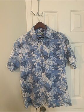 MAKAPUU Hawaiian Floral Camp Shirt - Blue